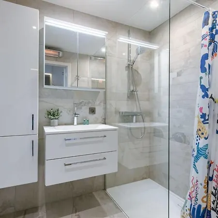 Huswell - With Stunning Sea View In 公寓