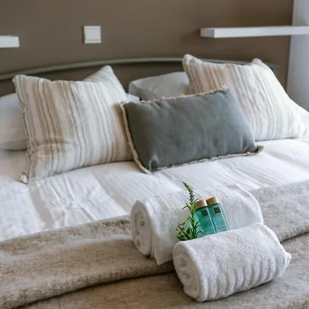 Huswell - With Stunning Sea View In Lägenhet